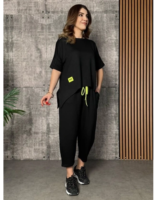 Kadın Kısa Kollu Bisiklet Yaka Viskon Iki Iplik Bluz Ve Pantolon Ikili Takım