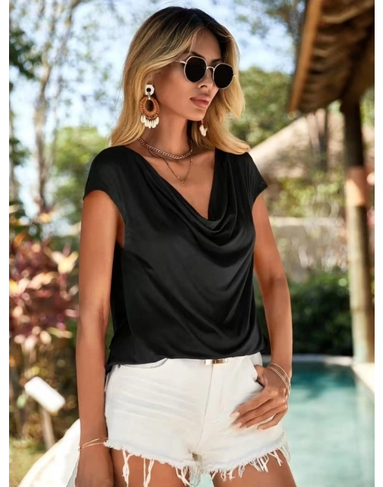 Kadın Kısa Kollu Degaje Yakalı Viskon Bluz