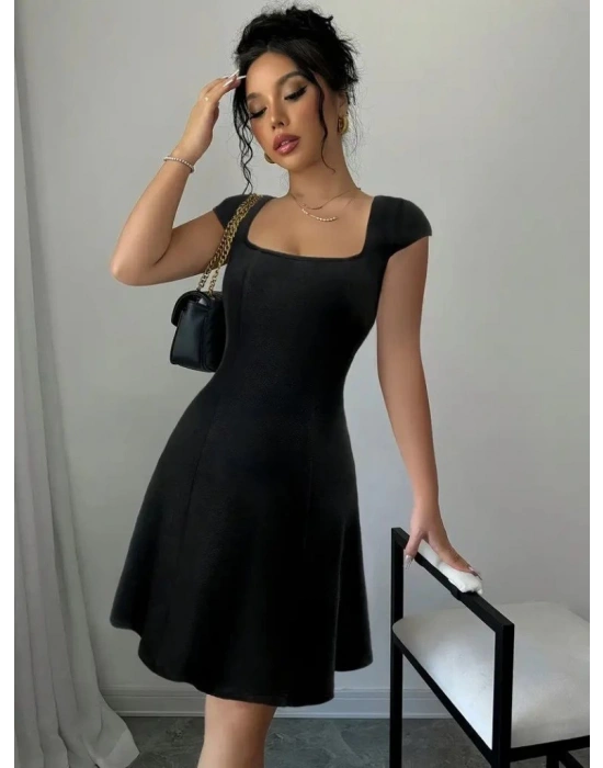 Kadın Kısa Kollu Geometrik Yakalı Janjan Krep Elbise