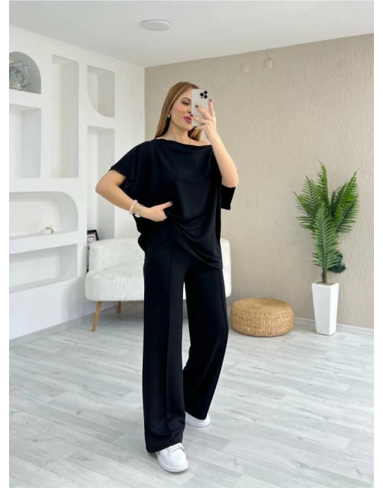 Kadın Kısa Kollu Kayık Yakalı Dikiş Izi Detaylı Viskon Iki Iplik Bluz Ve Pantolon Ikili Takım