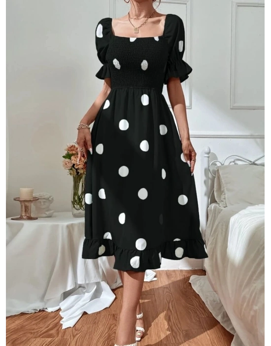 Kadın Kısa Kollu Kollar Ve Etek Ucu Volanlı üst Gipeli Puantiyeli Krep Elbise