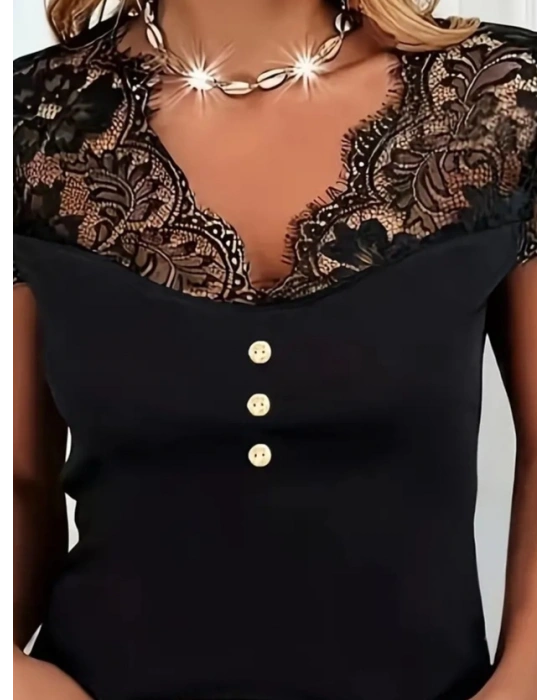 Kadın Kısa Kollu V Yaka önü Düğmeli Dantel Detay Viskon Bluz