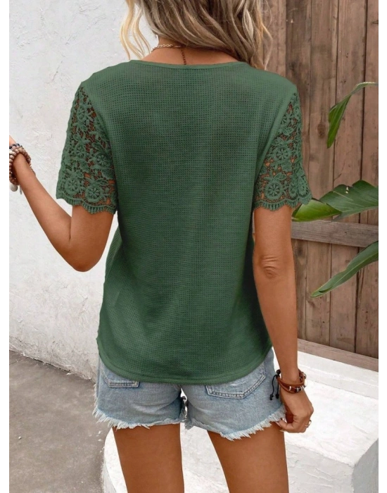 Kadın Kısa Kollu V Yakalı önden Düğmeli Dantel Detaylı Waffle Bluz