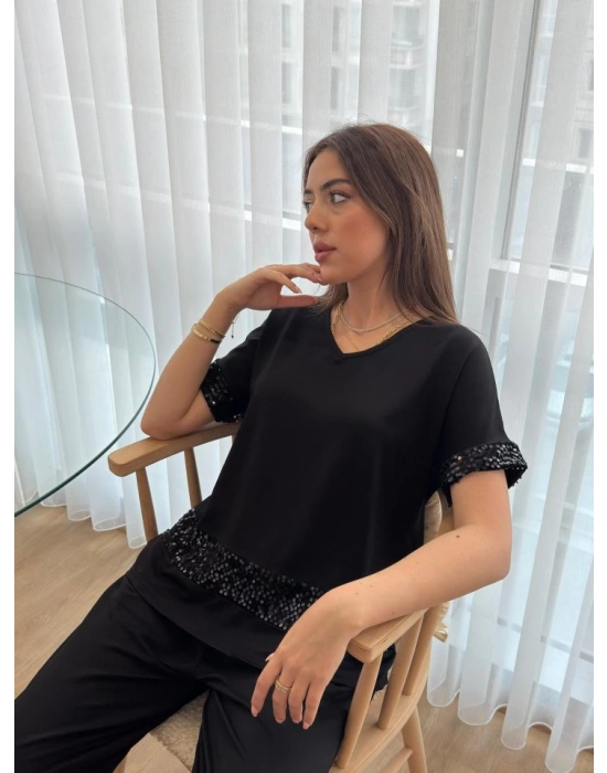 Kadın Kısa Kollu V Yakalı Pul Payetli Viskon Iki Iplik Bluz Ve Pantolon Ikili Takım