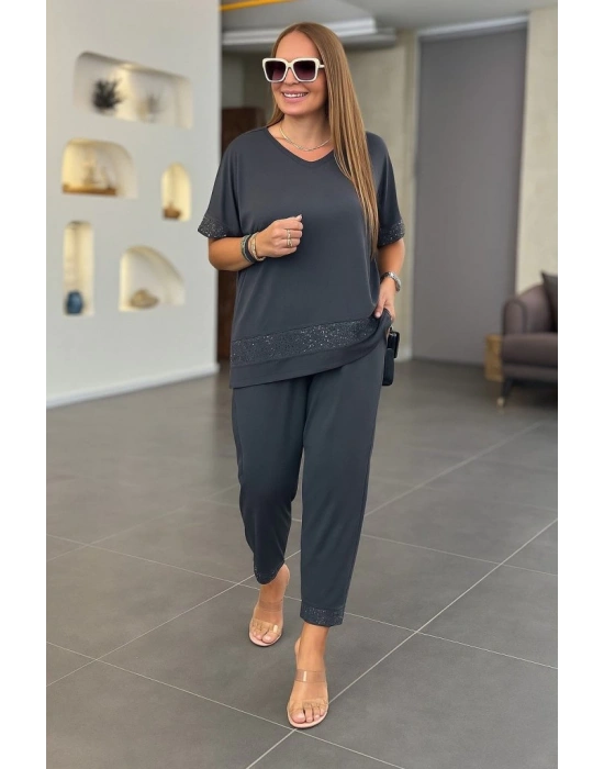 Kadın Kısa Kollu V Yakalı Pul Payetli Viskon Iki Iplik Bluz Ve Pantolon Ikili Takım