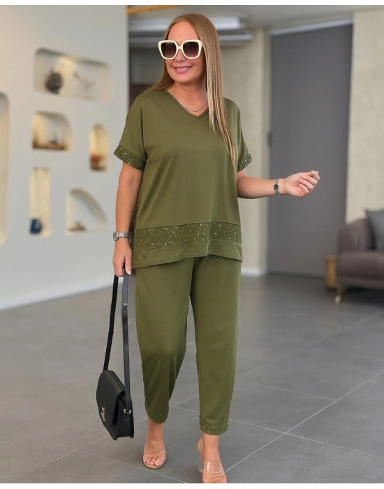 Kadın Kısa Kollu V Yakalı Pul Payetli Viskon Iki Iplik Bluz Ve Pantolon Ikili Takım