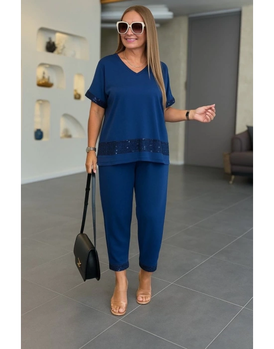 Kadın Kısa Kollu V Yakalı Pul Payetli Viskon Iki Iplik Bluz Ve Pantolon Ikili Takım
