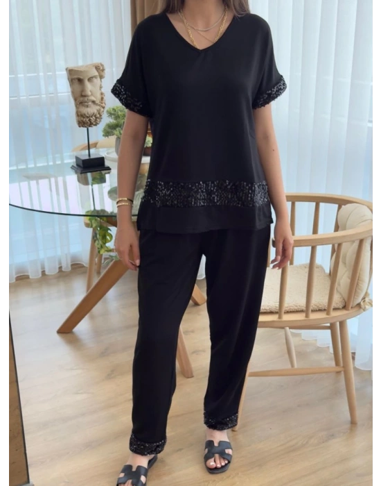 Kadın Kısa Kollu V Yakalı Pul Payetli Viskon Iki Iplik Bluz Ve Pantolon Ikili Takım