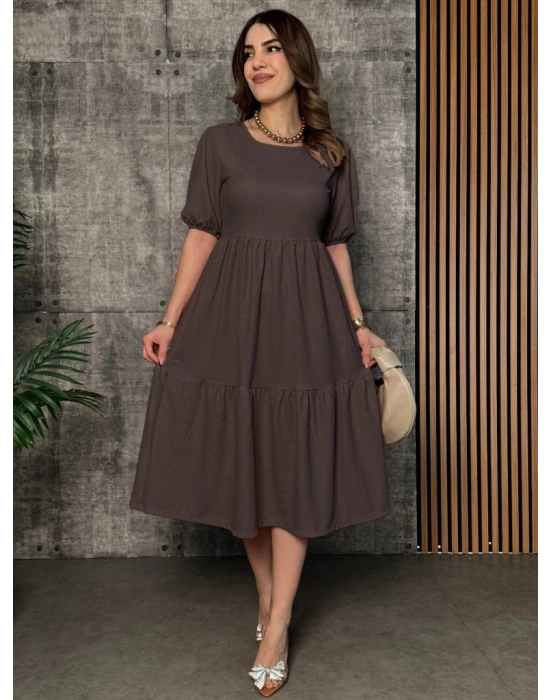 Kadın Kısa Kollu Yakası Açık Katlı Bürümcük Balon Elbise