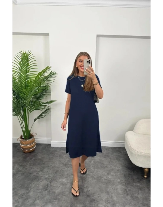 Kadın Kısa Kollu Yırtmaç Detaylı Salaş Viskon Elbise