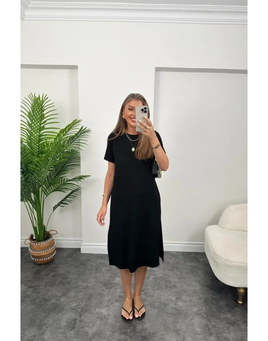 Kadın Kısa Kollu Yırtmaç Detaylı Salaş Viskon Elbise