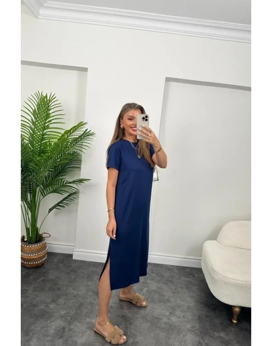 Kadın Kısa Kollu Yırtmaç Detaylı Salaş Viskon Elbise