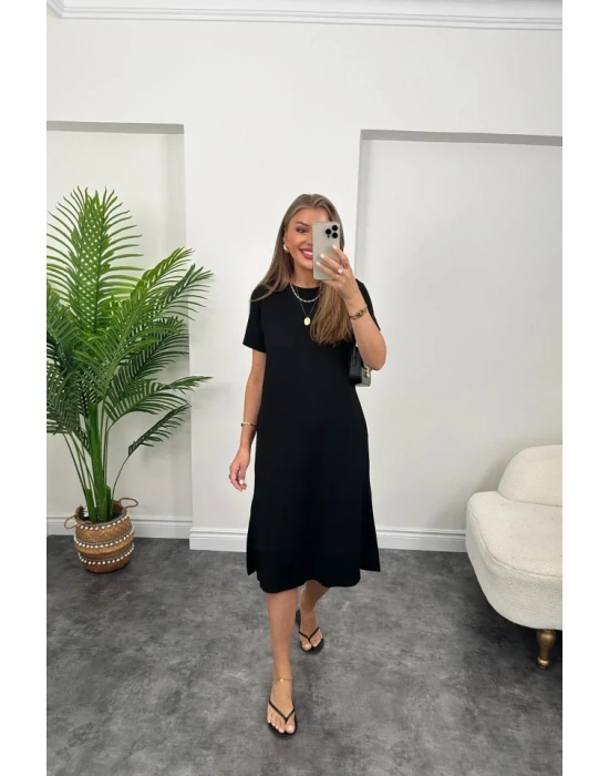 Kadın Kısa Kollu Yırtmaç Detaylı Salaş Viskon Elbise