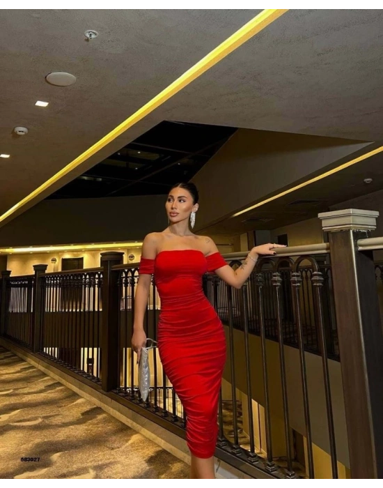 Kadın Madonna Yaka andy Kumaş Büzgü Detay Midi Boy Elbise