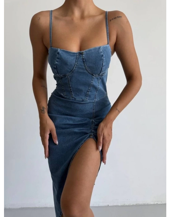 Kadın Omuz Askılı Derin Bacak Dekoltesi Ve Büzgü Detay Kot Elbise