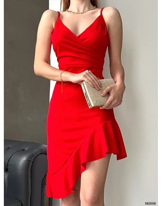 Kadın Omuz Askılı Kruvaze Yaka Asimetrik Kesim Volan Detaylı Elbise