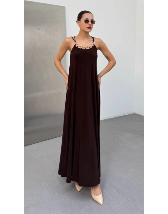 Kadın Omuz Askılı Kuş Gözü Zincir Detay Sandy Kumaş Maxi Boy Elbise