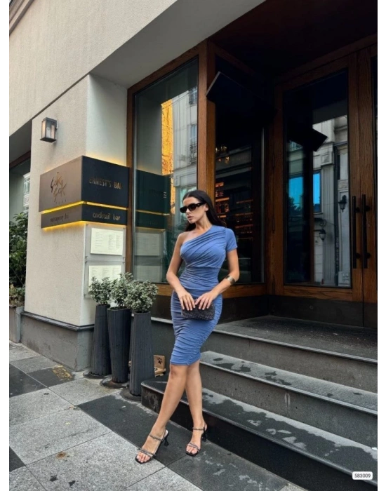 Kadın Omuz Dekolteli Arkası Büzgü Detay andy Kumaş Elbise