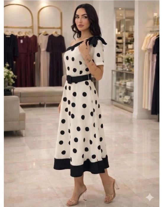 Kadın Omuz Dekolteli Fiyonk Ve Puantiye Detay Maxi Boy Elbise