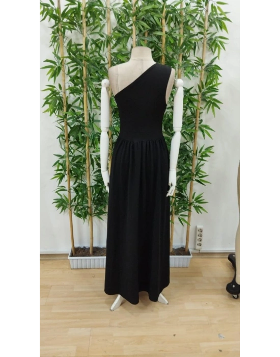 Kadın Omuzlardan Açık Asimetrik Yaka Detaylı Yırtmaçlı Maksi Boy Janjan Krep Elbise