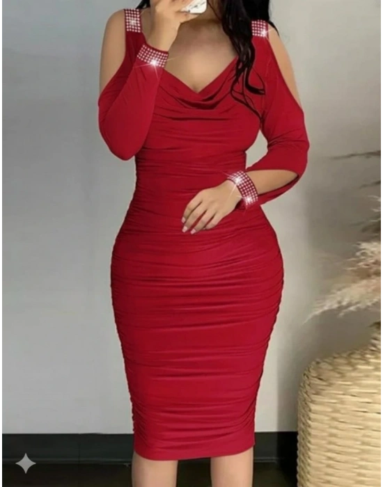 Kadın Omuzlardan Açık Uzun Kollu Taşlı Degaje Yakalı Sandy Midi Elbise