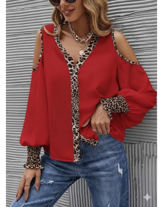 Kadın Omuzlardan Açık Yakalı önden Düğmeli Leopar Detaylı Sandy Bluz