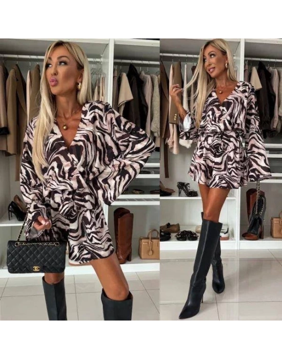 Kadın Salaş Kol Kruvaze Yaka Zebra Desen şort Tulum