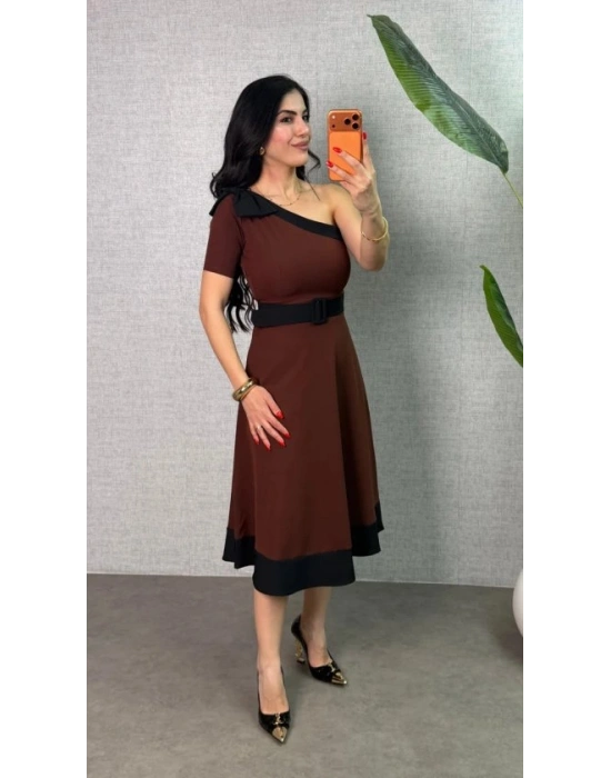 Kadın Tek Omuz Fiyonk Detaylı Midi Boy Elbise