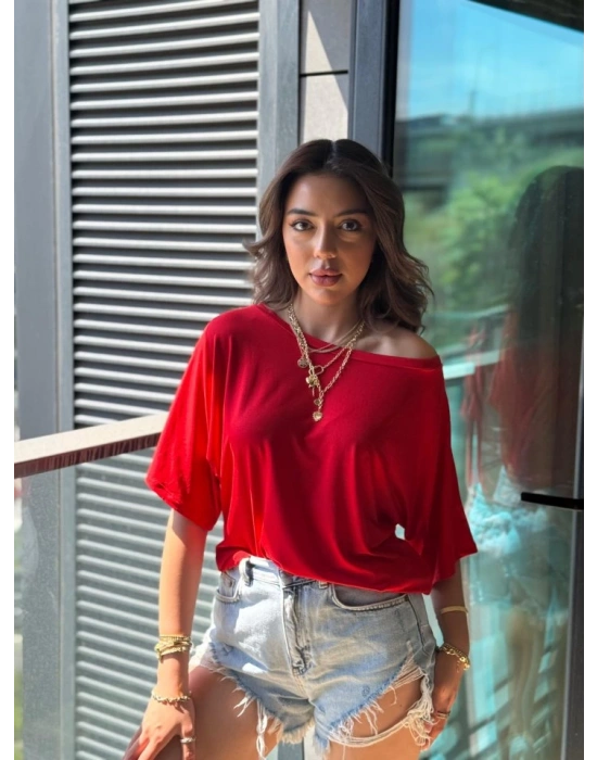 Kadın Tek Omuzu Açık Kısa Kollu Salaş Viskon Bluz