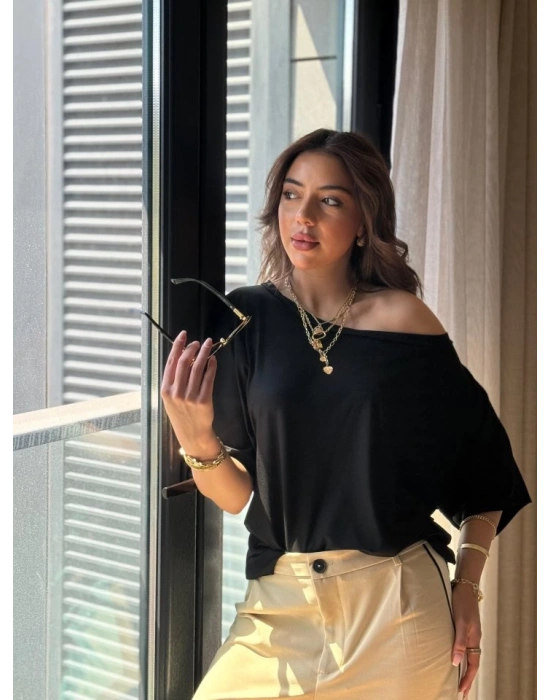 Kadın Tek Omuzu Açık Kısa Kollu Salaş Viskon Bluz