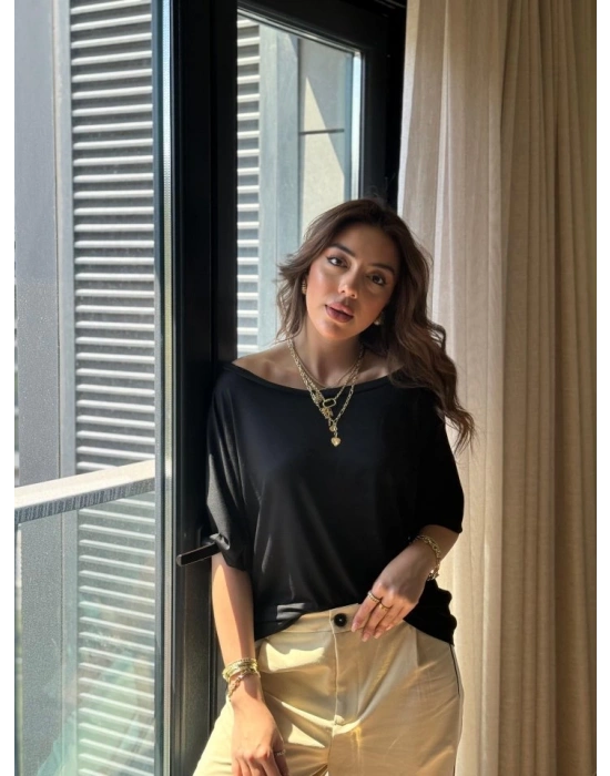 Kadın Tek Omuzu Açık Kısa Kollu Salaş Viskon Bluz