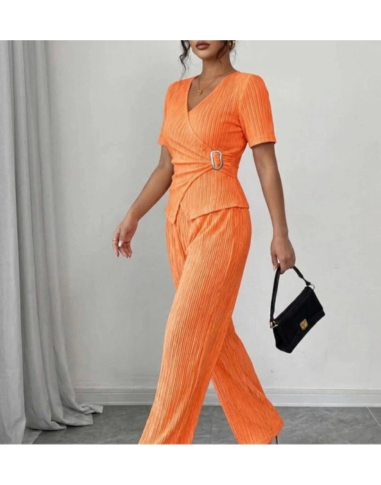 Kadın Toka Detaylı Kruvaze Takım