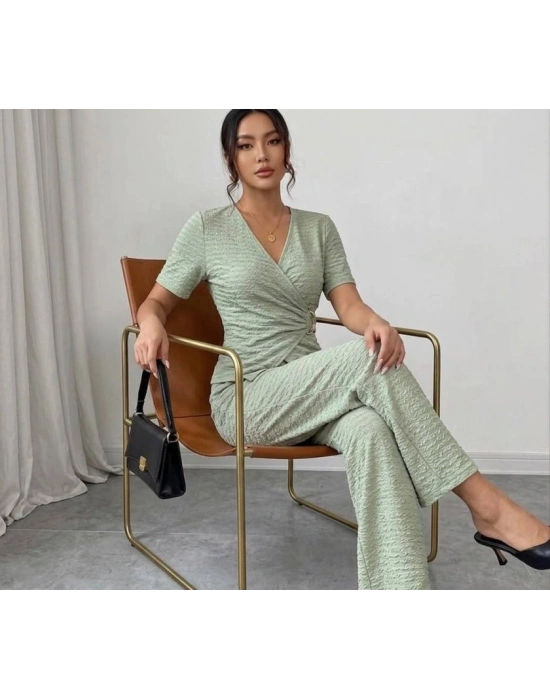 Kadın Toka Detaylı Kruvaze Takım