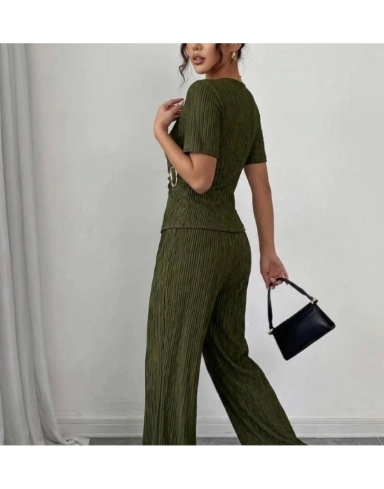 Kadın Toka Detaylı Kruvaze Takım