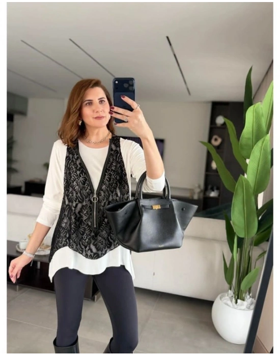 Kadın Uzun Kollu Asimetrik Kesim Bluz Ve Dantel Güpür Transparan Detay Fermuarlı Yelek Ikili Takım