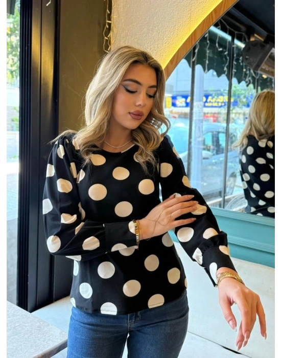 Kadın Uzun Kollu Bisiklet Yaka Kollar Geniş Kol Ağzı Manşetli Iki Düğmeli Detay Krep Bluz