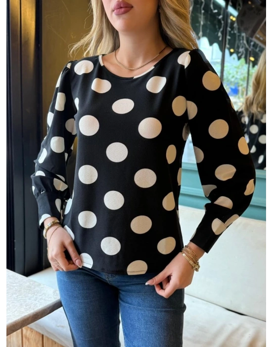 Kadın Uzun Kollu Bisiklet Yaka Kollar Geniş Kol Ağzı Manşetli Iki Düğmeli Detay Krep Bluz