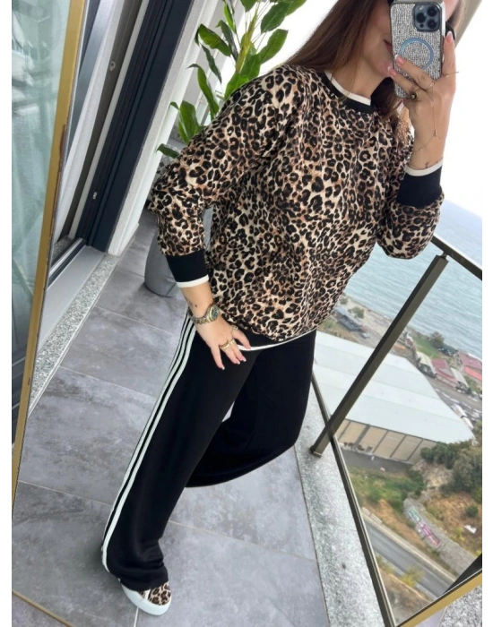 Kadın Uzun Kollu Bisiklet Yaka Leopar Desenli Iki Iplik Bluz Ve Viskon Iki Iplik Pantolon Ikili Takım