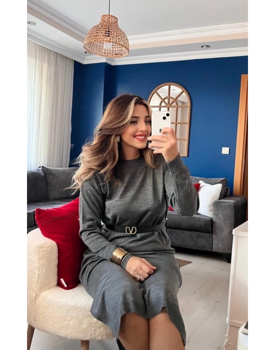 Kadın Uzun Kollu Bisiklet Yaka Yırtmaç Detay Triko Midi Boy Elbise