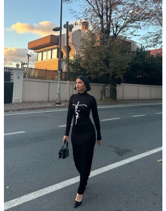 Kadın Uzun Kollu Boğazlı Baskı Detaylı Viskon Tam Boy Elbise