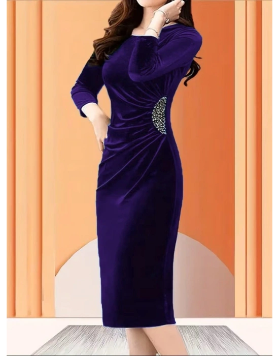 Kadın Uzun Kollu Bot Yaka Yanı Taş Detaylı Midi Kadife Elbise