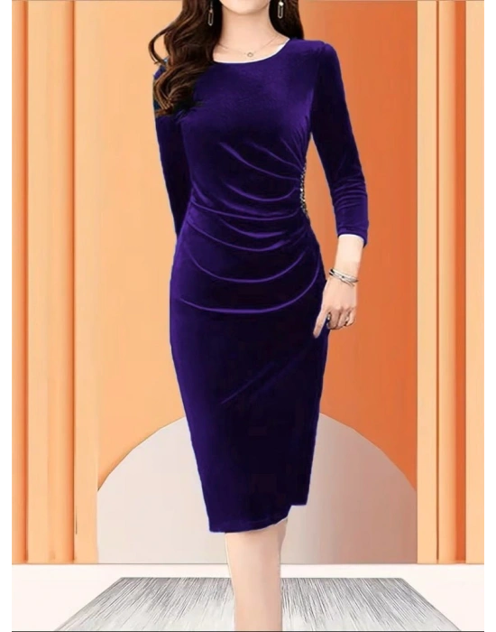 Kadın Uzun Kollu Bot Yaka Yanı Taş Detaylı Midi Kadife Elbise