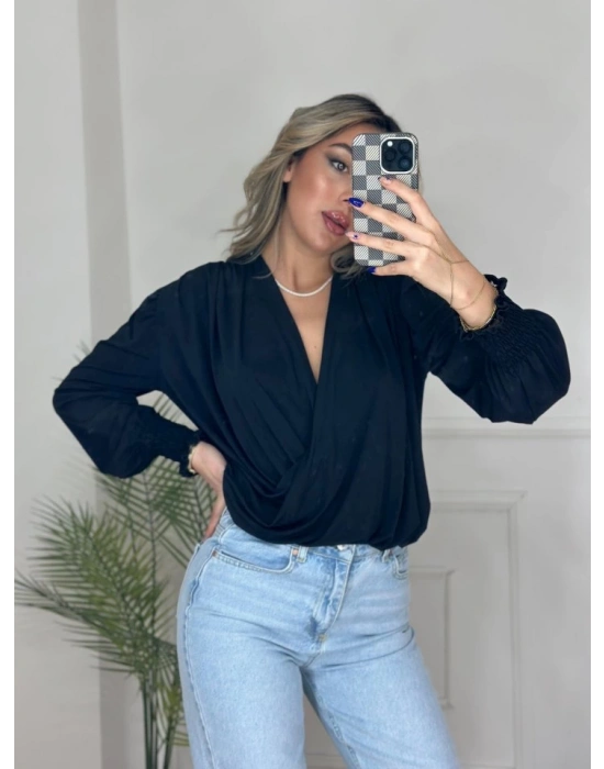 Kadın Uzun Kollu Dökümlü Kruvaze Yaka Kol Ucu Gipeli Sandy Bluz