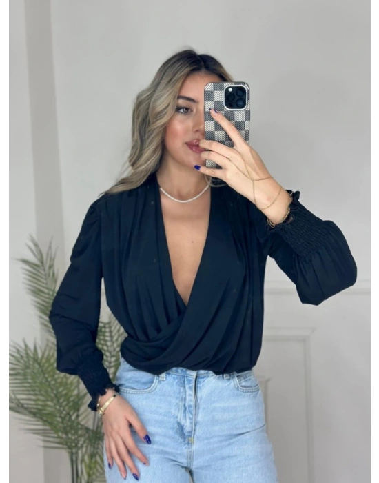 Kadın Uzun Kollu Dökümlü Kruvaze Yaka Kol Ucu Gipeli Sandy Bluz