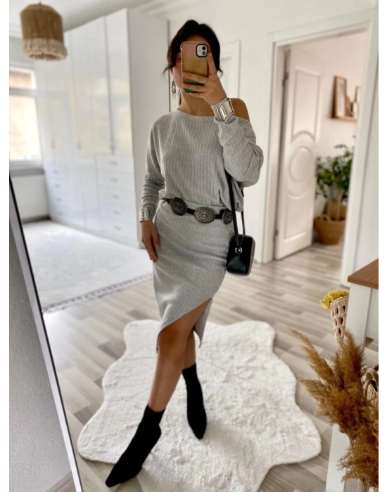 Kadın Uzun Kollu Düşük Omuz Yırtmaç Detay Kaşkorse Etek Bluz Ikili Takım