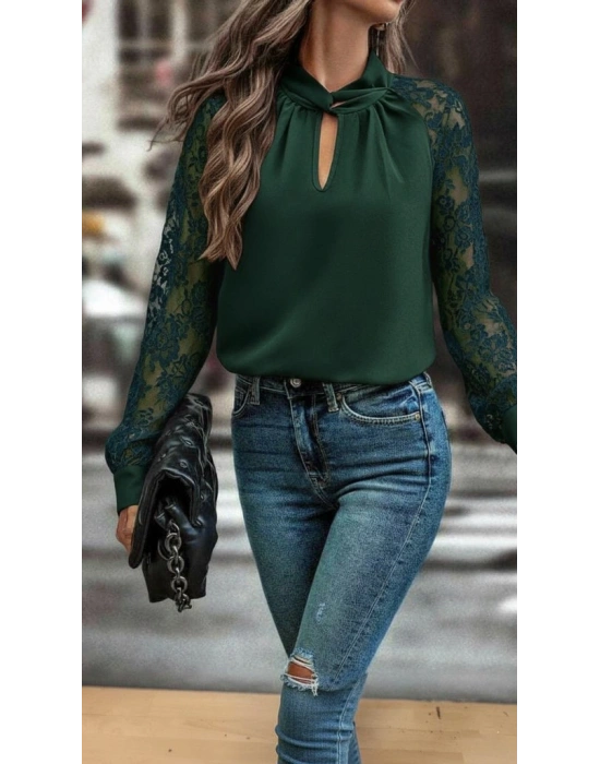 Kadın Uzun Kollu Göğüs Pencere Detay Yaka Boğazlı Kolları Tüllü Sandy Bluz