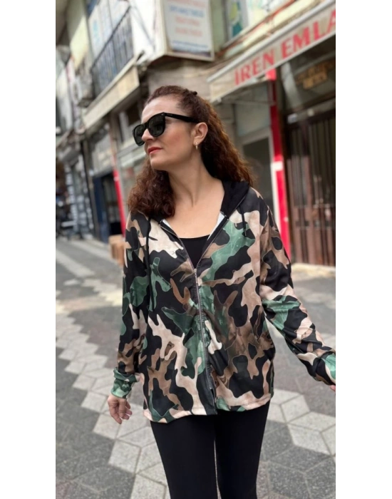 Kadın Uzun Kollu Kapüşon Detay Dijital Baskılı Ceket