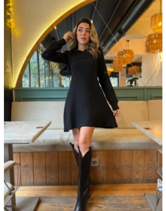 Kadın Uzun Kollu Kapüşonlu Ceket üst Ve Askısız Kare Yaka A Kesim şardonlu Kaşkorse Elbise