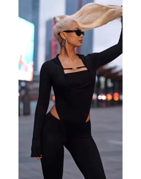 Kadın Uzun Kollu Kare Yaka Toka Ve Bel Dekoltesi Detaylı Tulum Tulum