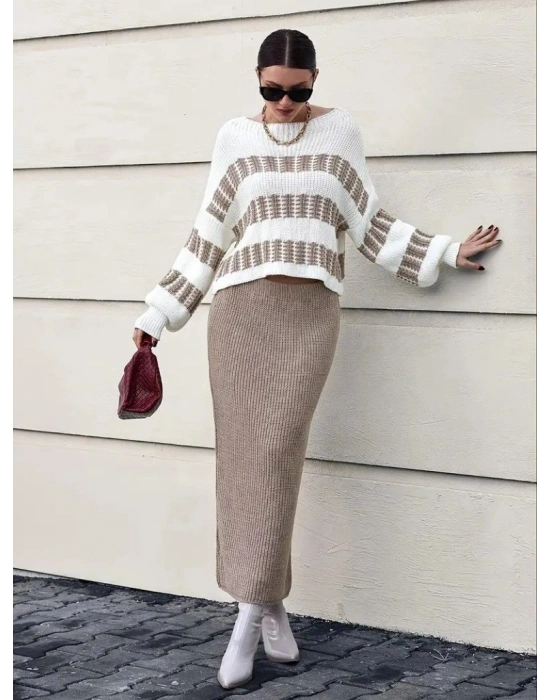 Kadın Uzun Kollu Kayık Yakalı Salaş Triko Bluz Ve Etek Ikili Takım